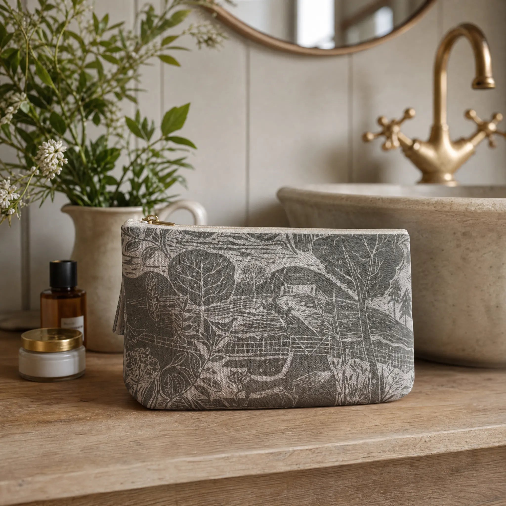 Sam Wilson Owl & Fox Washbag