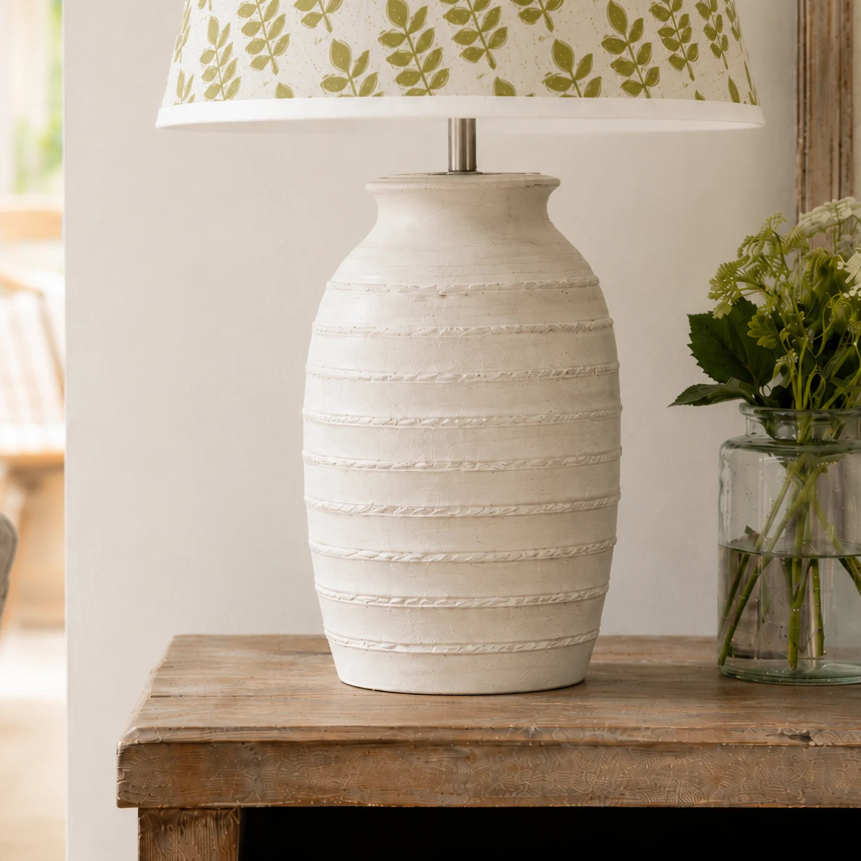 Ribbed Ceramic Lampbase