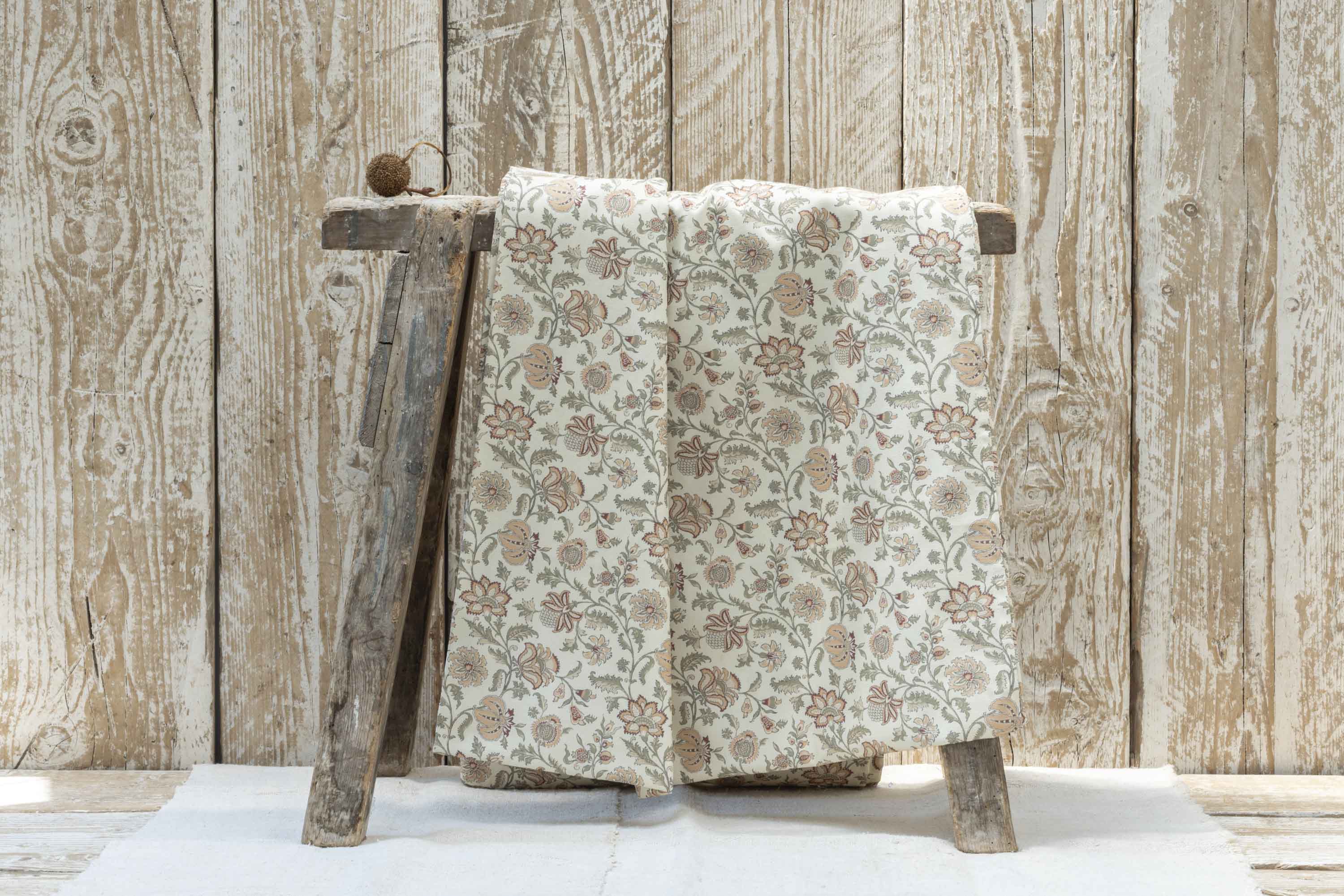 Suzie Tablecloth
