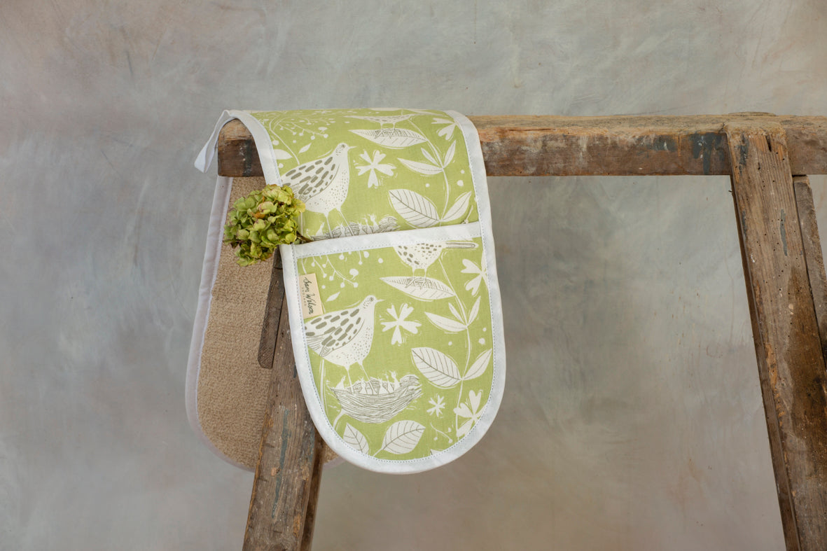 Sam Wilson Hedgerow Oven Gloves