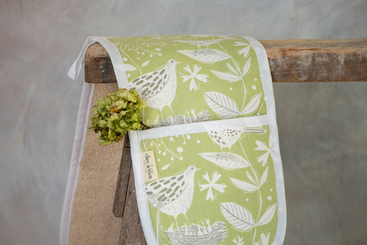 Sam Wilson Hedgerow Oven Gloves