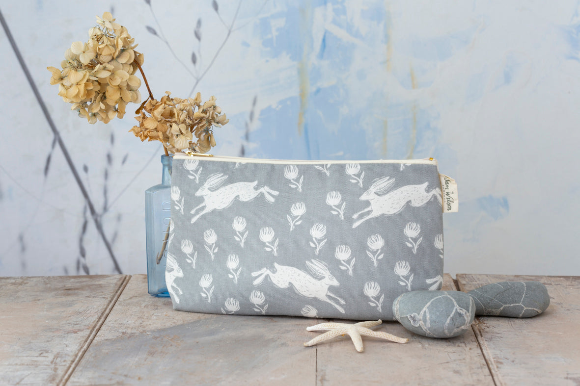 Sam Wilson Running Hare Grey Cotton Washbag