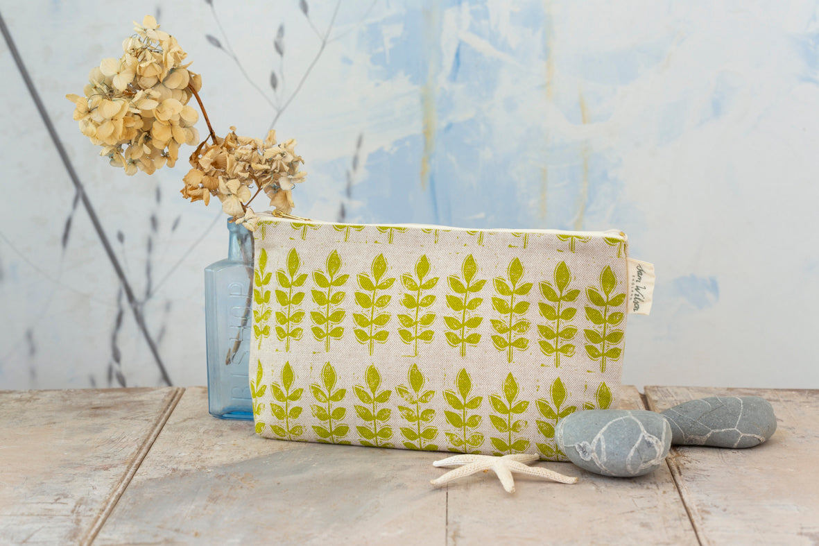 Sam Wilson Green Leaf Linen Washbag